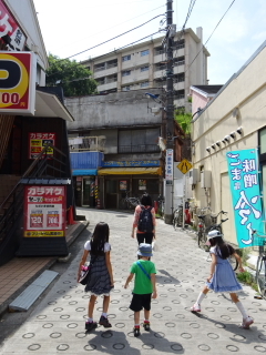 赤羽台団地に向かう