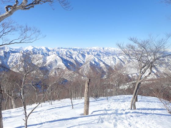 見晴らしが良くなると上信越の山々が
