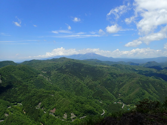 20240601荒船山艫岩の眺め浅間山 - 1.JPG