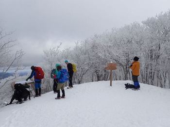 三峰山の頂上