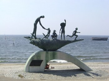 検見川の浜の銅像