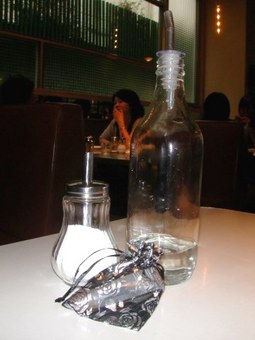 cafeの透明瓶