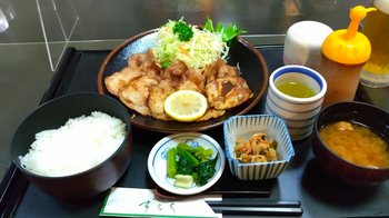 道の駅大桑　グルメリアきらく