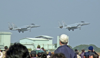 F-15離陸ダブルで離陸.jpg