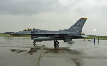 F-16始動-3.jpg